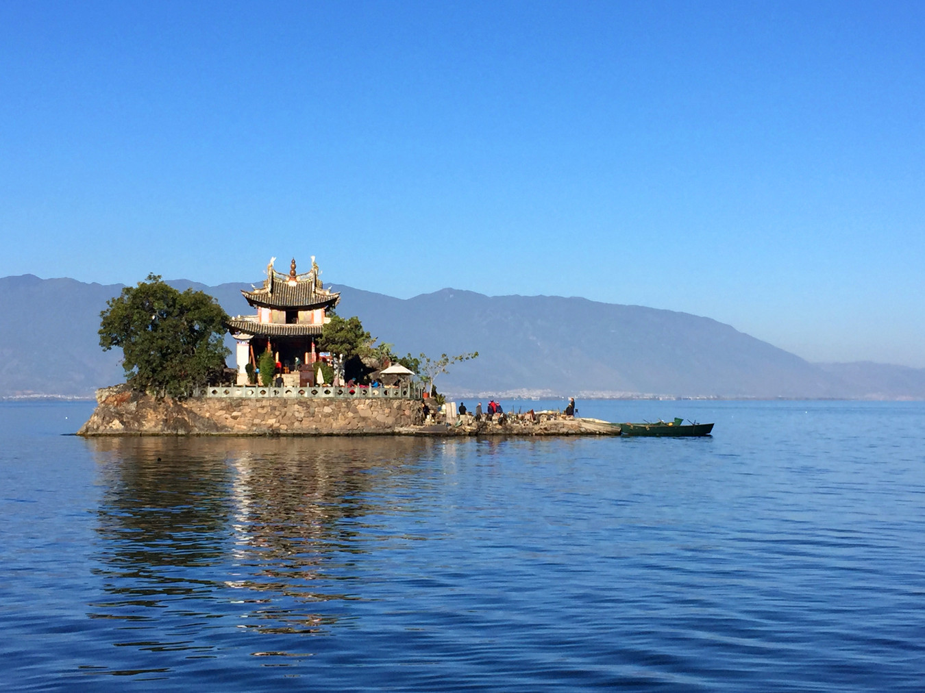 产品名称: 大理洱海洱海旅游 供应商: 西双版纳旅游住宿
