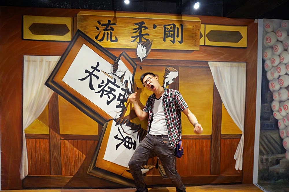 梦中迷途，购物偶遇冥币与孩子的奇幻逃逸