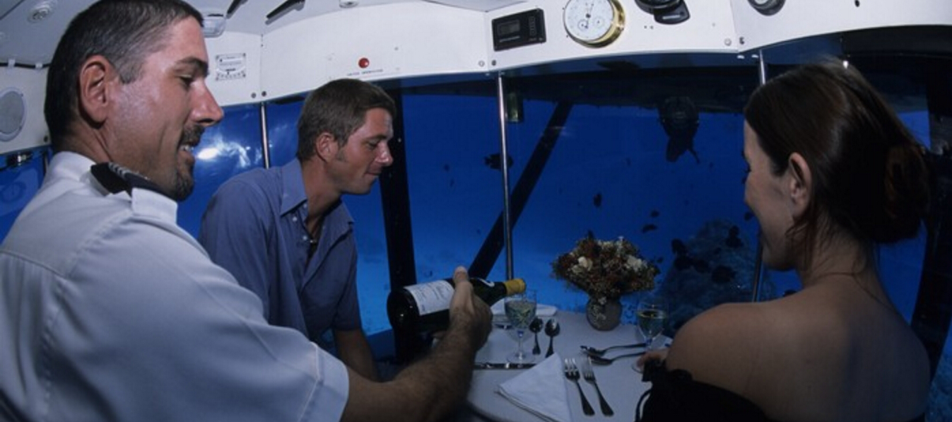 海底深潜30米!毛里求斯深海潜水艇奇妙巡游! - 蚂蜂窝自由行