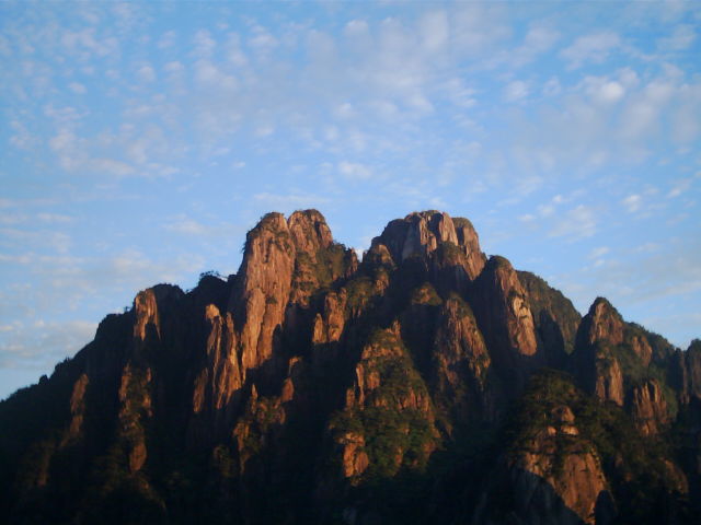 wKgB4lMMAAiAQSBFAADYwEg6AQY75.jpeg?imageView2%2F2%2Fw%2F600%2Fh%2F600%2Fq%2F90