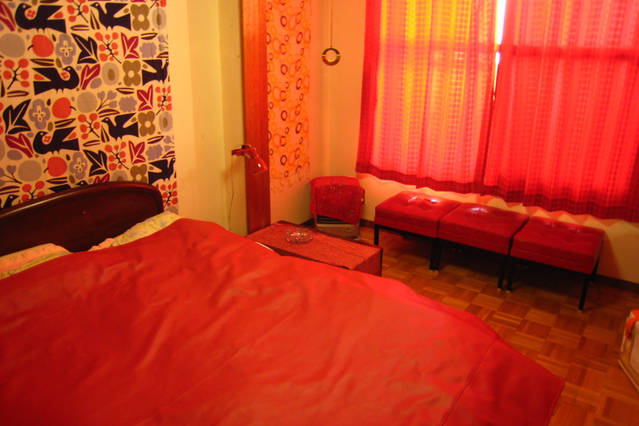 sounkyo, hokkaido - red room