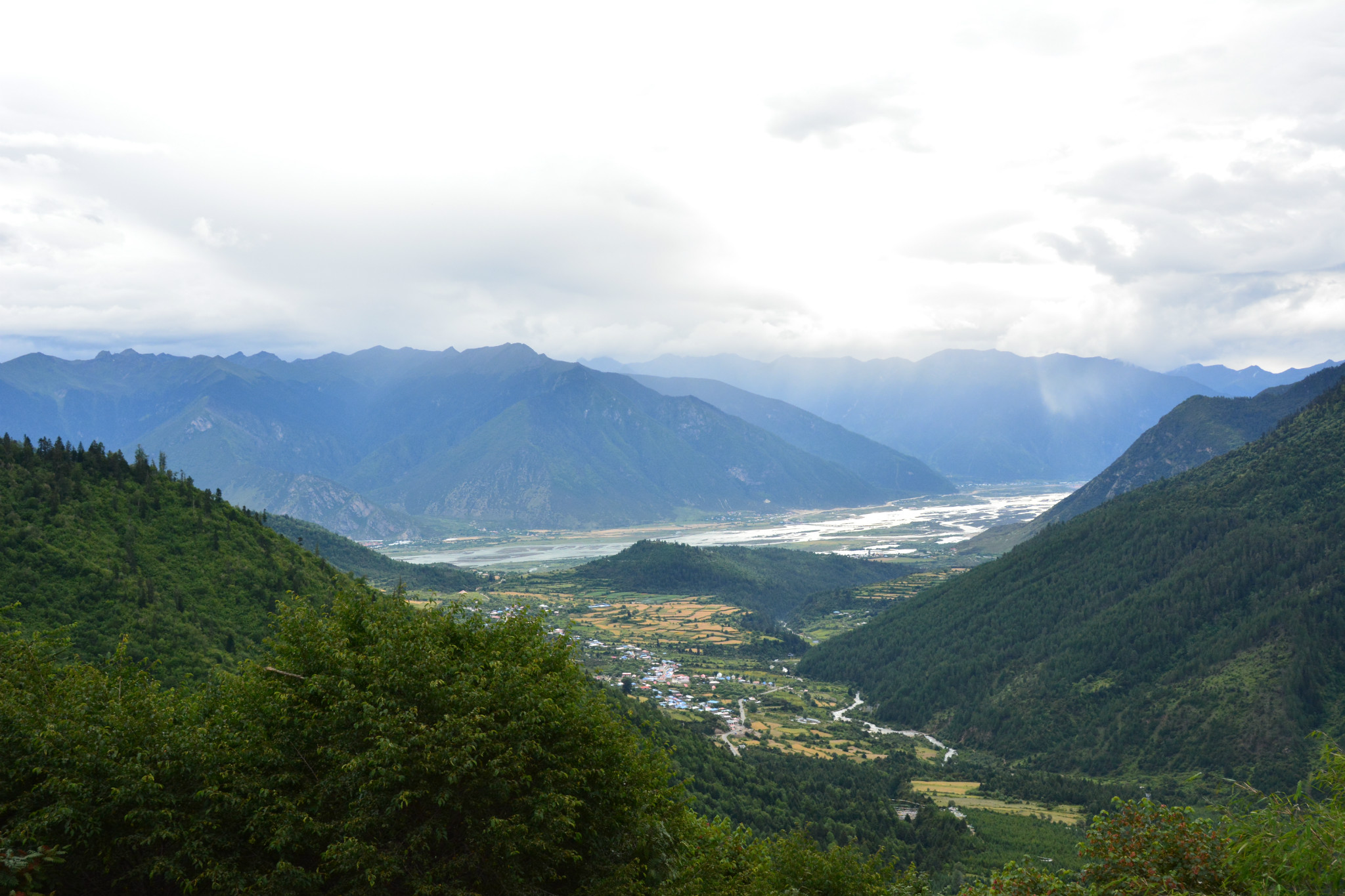 陇县南峡沟人口_陇县马蹄酥(3)