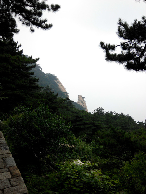 泰山有多少个台阶 wKgB6lOunuiAbMvcABN2AoxEEps36.jpeg?imageView2%2F2%2Fw%2F600%2Fq%2F90