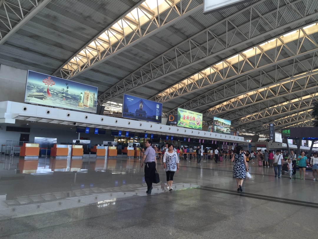 喜欢 0                               西安机场